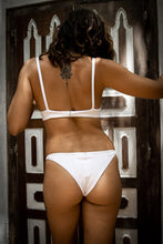 Load image into Gallery viewer, Knot Bikini Top